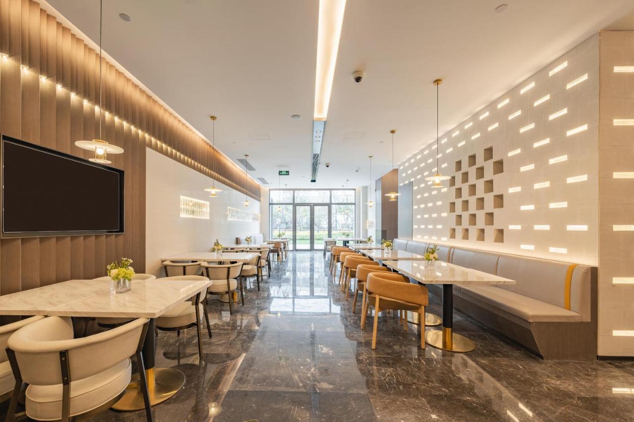 Atour New International Expo Center South Yanggao Road 4* Shanghai